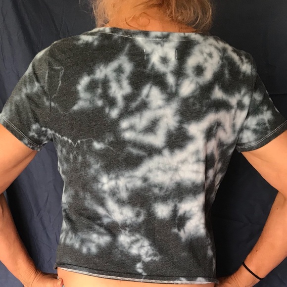 Hollister Gray Tie Dye Crop Top - Picture 2 of 2